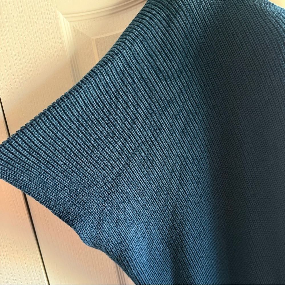 CAbi Sweater Flex Poncho - Picture 5 of 8